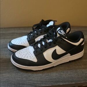 Nike Classic Black and White Low-Tops